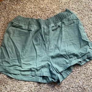 Linen shorts